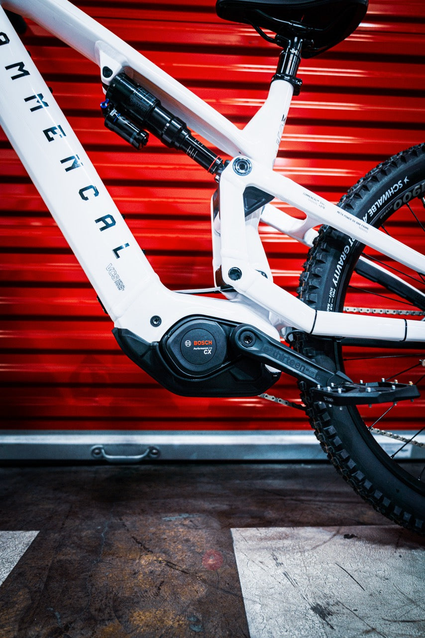 BICICLETA COMMENCAL SX800 BOSCH GEN 5 - RACEBIKE VERSION - SPEEDBOX - READY TO RACE VERSION