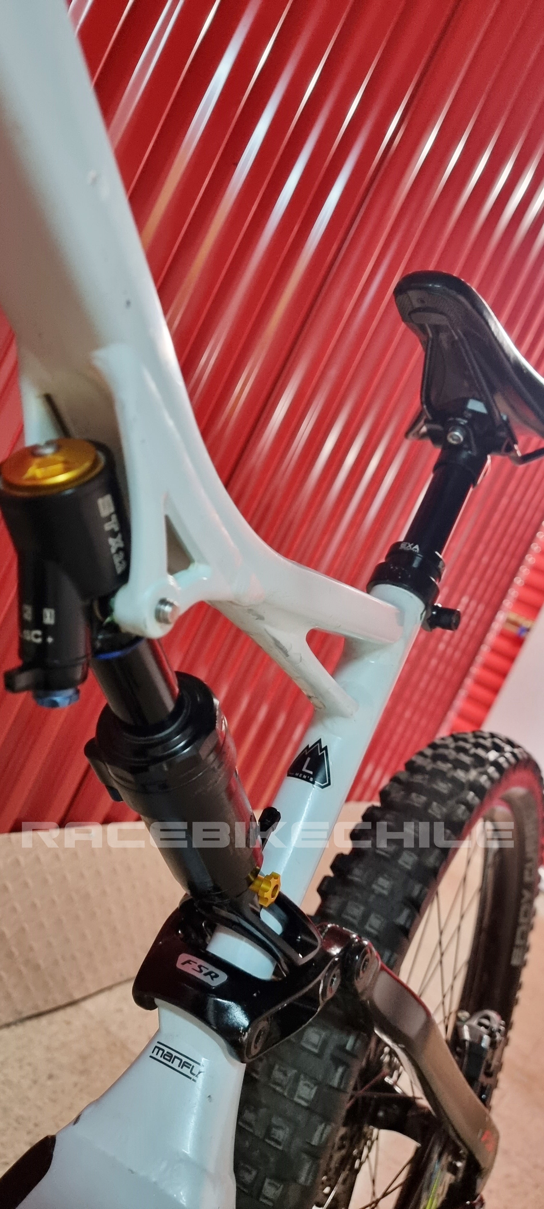 BICICLETA USADA SPECIALIZED TURBO LEVO 2018 6 FATTIE BLANCA TALLA L